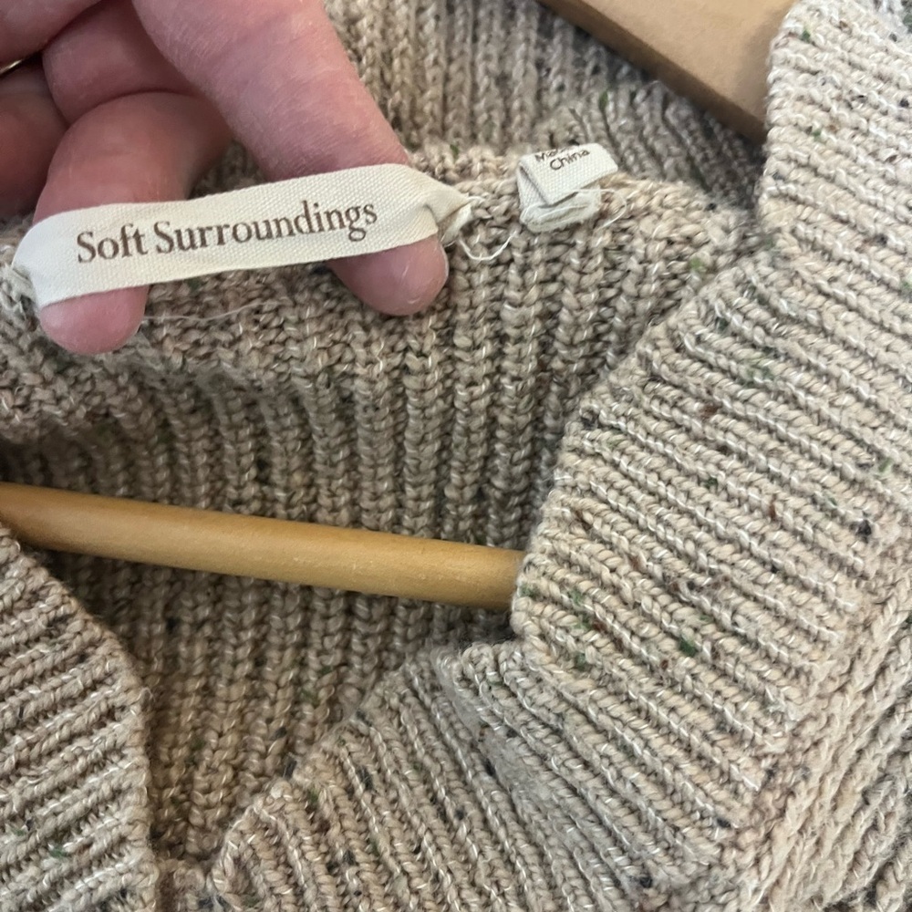 Soft Surroundings Beige V-Neck Sweater women’s size XS - Picture 3 of 5